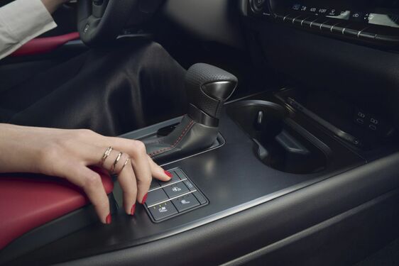 Lexus UX 2023