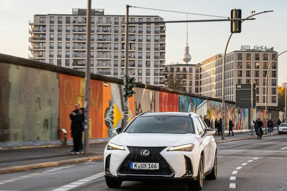 Lexus UX 2023