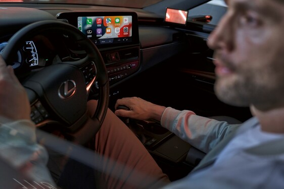 Lexus ES 2023