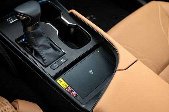 Lexus ES 2023