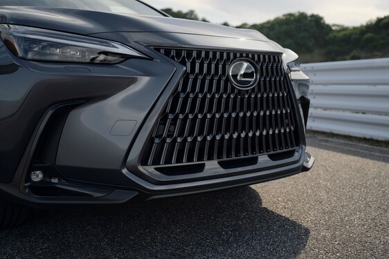 Lexus NX 2022