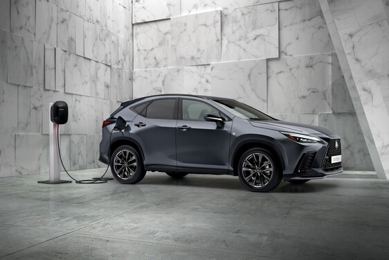 Lexus NX 2022