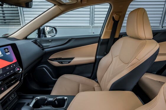 Lexus NX 2022