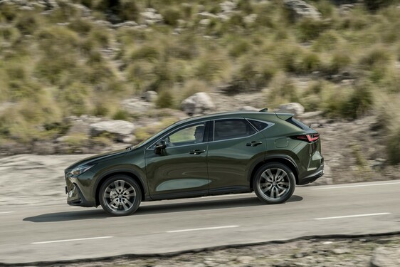 Lexus NX 2022