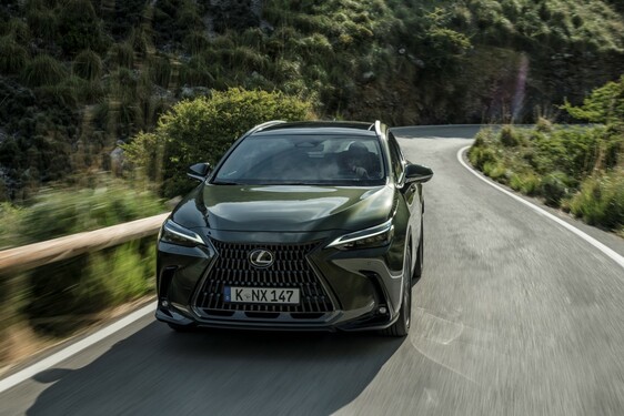 Lexus NX 2022