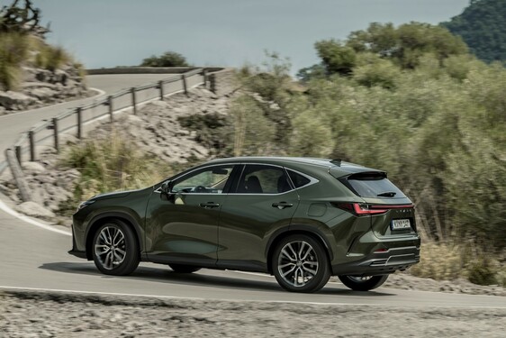 Lexus NX 2022