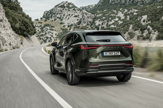 Lexus NX 2022