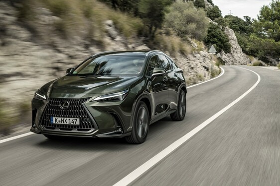 Lexus NX 2022