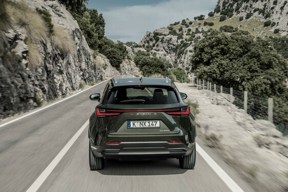 Lexus NX 2022