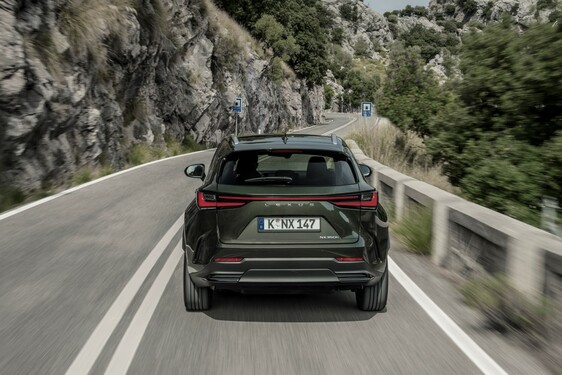 Lexus NX 2022