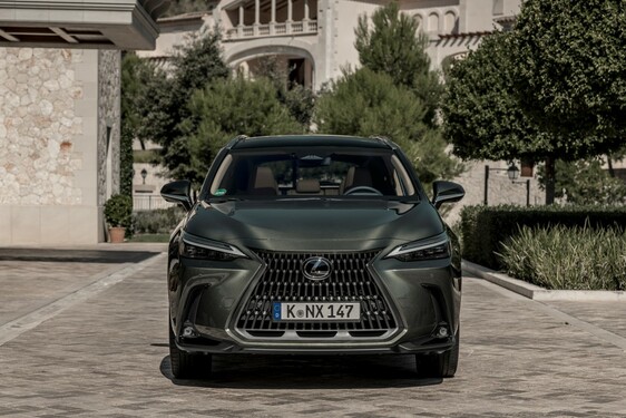 Lexus NX 2022
