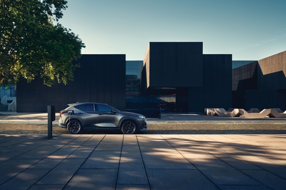 Lexus NX 2022