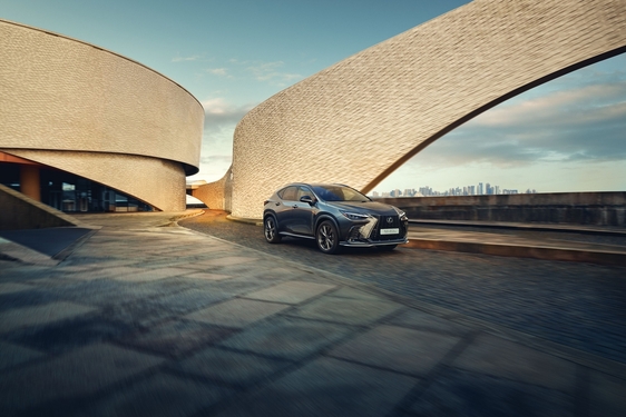 Lexus NX 2022