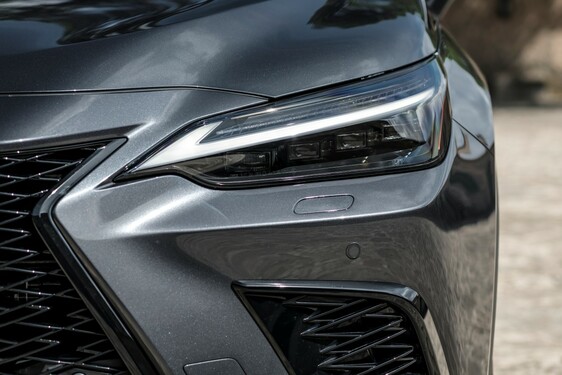 Lexus NX 2022