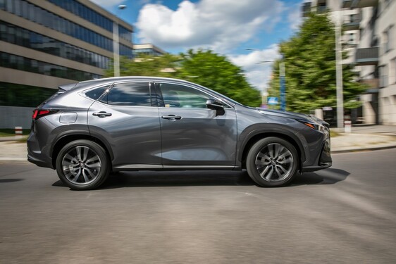 Lexus NX 2022