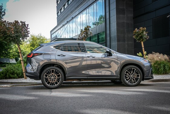 Lexus NX 2022