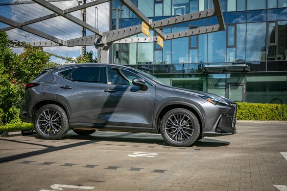 Lexus NX 2022