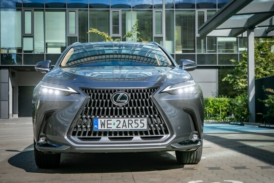 Lexus NX 2022