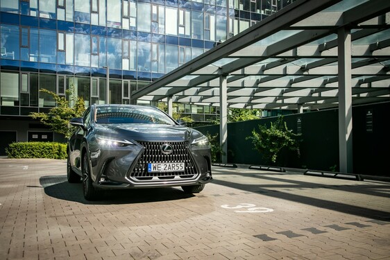 Lexus NX 2022