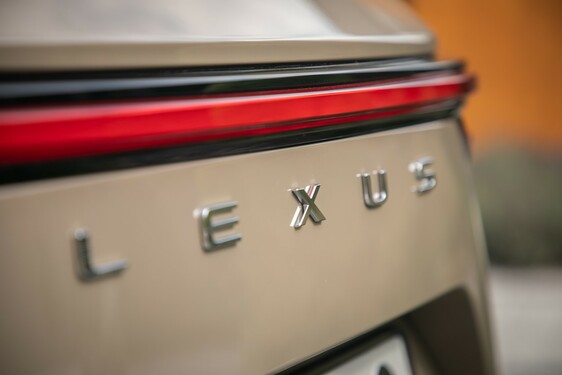 Lexus NX 2022