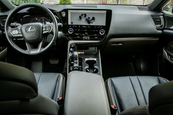 Lexus NX 2022