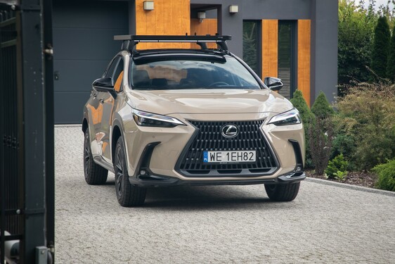 Lexus NX 2022