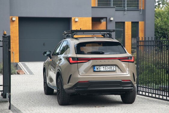 Lexus NX 2022