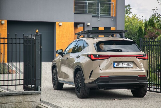 Lexus NX 2022