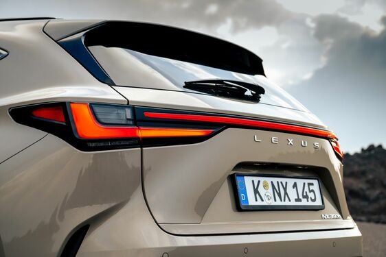 Lexus NX 2022