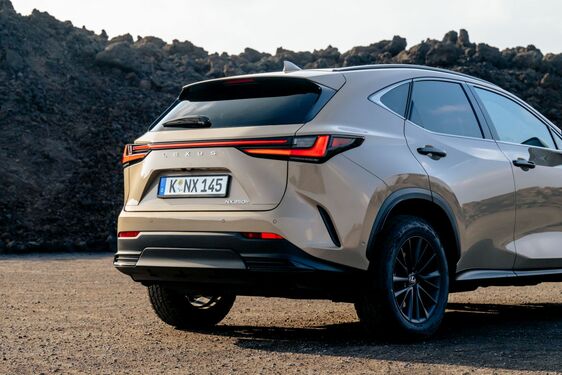 Lexus NX 2022