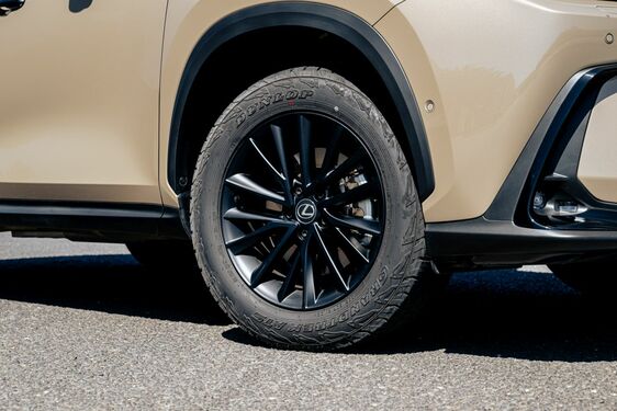 Lexus NX 2022