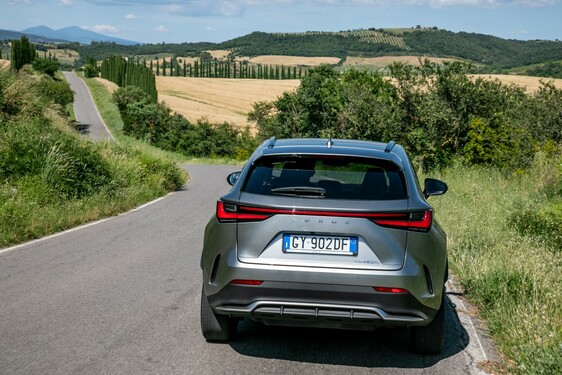 Lexus NX 2022