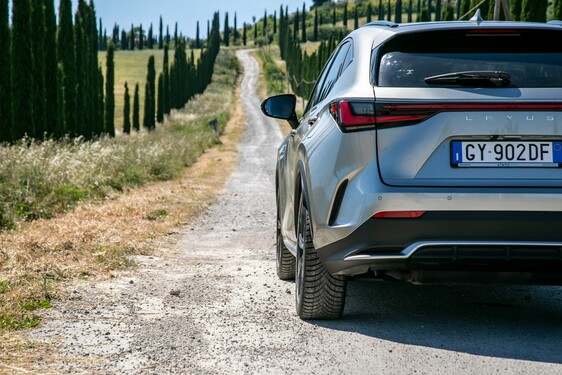 Lexus NX 2022