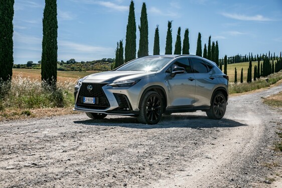 Lexus NX 2022