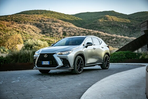 Lexus NX 2022
