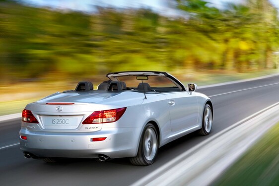 Lexus IS 25 lat