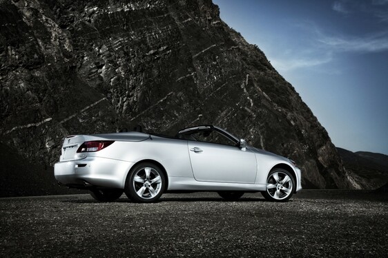 Lexus IS 25 lat
