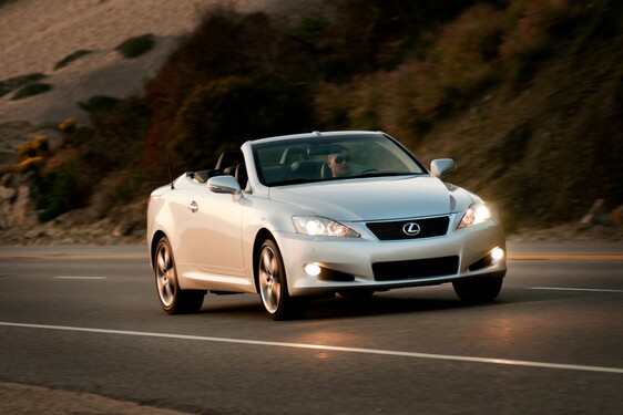 Lexus IS 25 lat