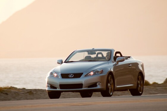 Lexus IS 25 lat