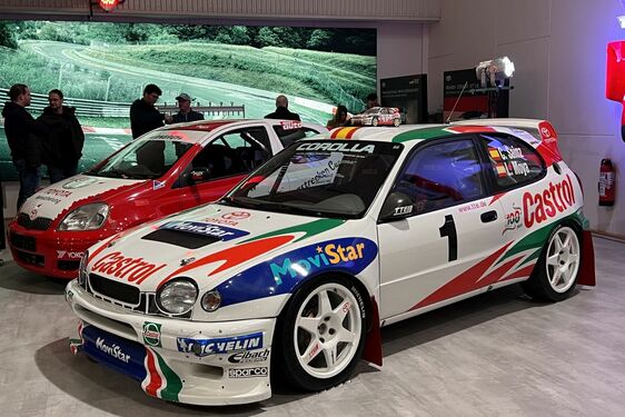 Wyjątkowa wystawa Lexusa. 35 lat silników V8 tej marki
