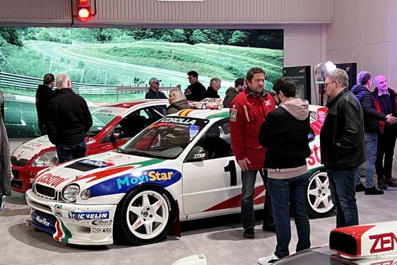 Wyjątkowa wystawa Lexusa. 35 lat silników V8 tej marki