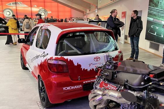 Wyjątkowa wystawa Lexusa. 35 lat silników V8 tej marki