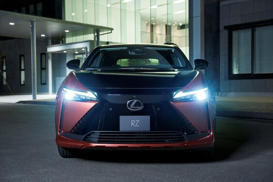 Lexus RZ 2023
