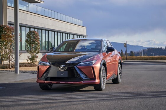 Lexus RZ 2023