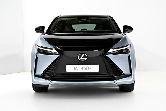 Lexus RZ 2023