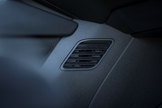 Lexus RZ 2023