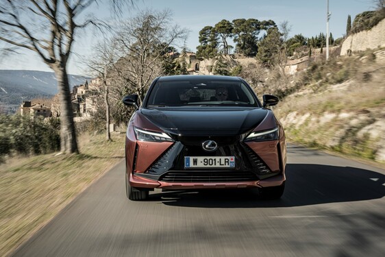 Lexus RZ 2023