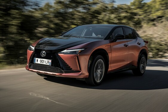 Lexus RZ 2023