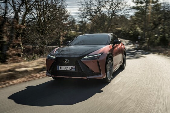 Lexus RZ 2023