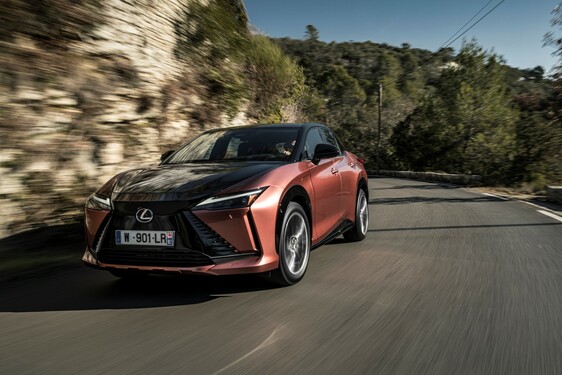 Lexus RZ 2023